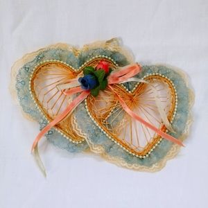 Vintage Wicker Lace Hearts 9 x 5 inch Wall Decor